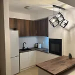 아파트 D Apartment-cozy Near To Busstation&citycenter 스코페