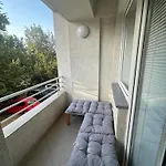 D Apartment-cozy Near To Busstation&citycenter 아파트 *