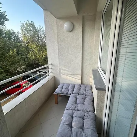 D Apartment-cozy Near To Busstation&citycenter Apartament *