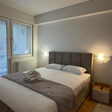 D Apartment-cozy Near To Busstation&citycenter Daire *