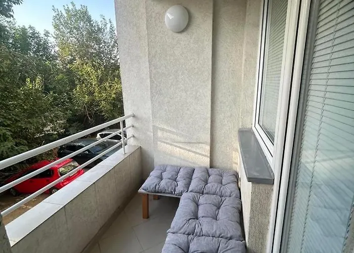 D Apartment-cozy Near To Busstation&citycenter Lägenhet *